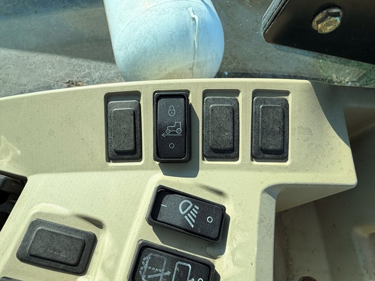 2008-john-deere-4720-image-14