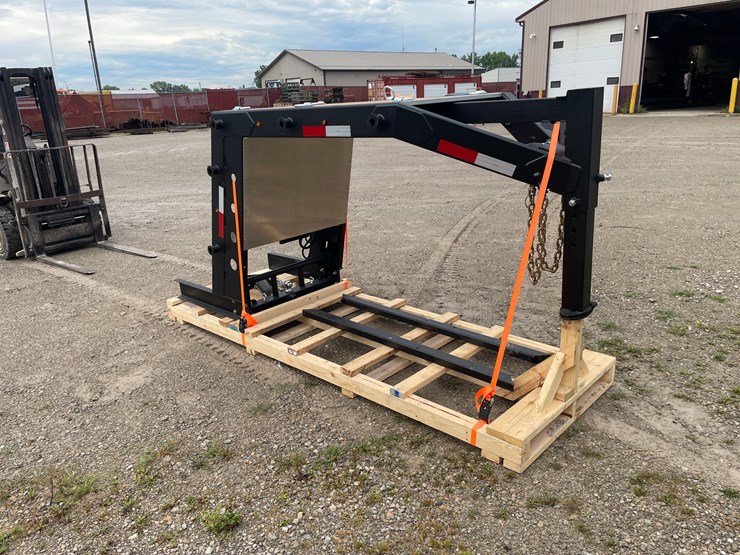 #6319-•-gooseneck-adapter-hitch-(green-bay,-wi)-image-3