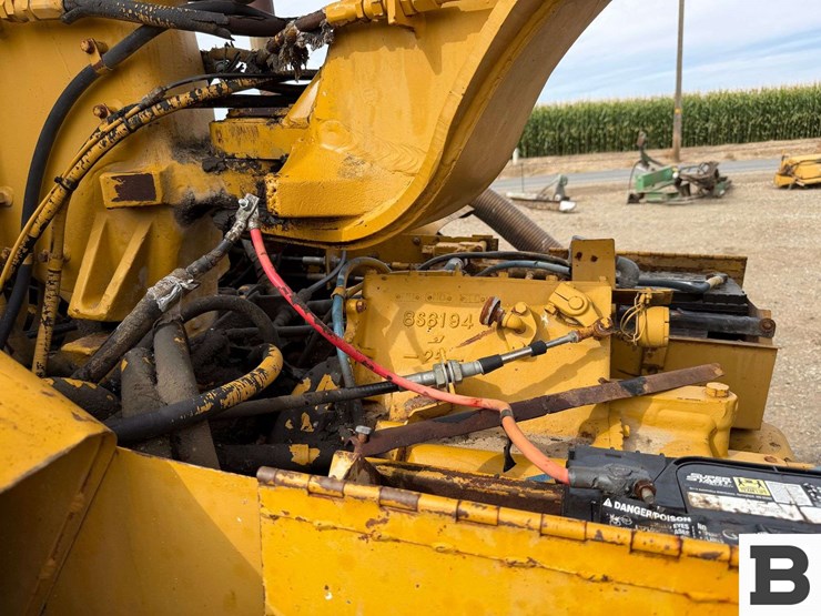 caterpillar-613b-image-14