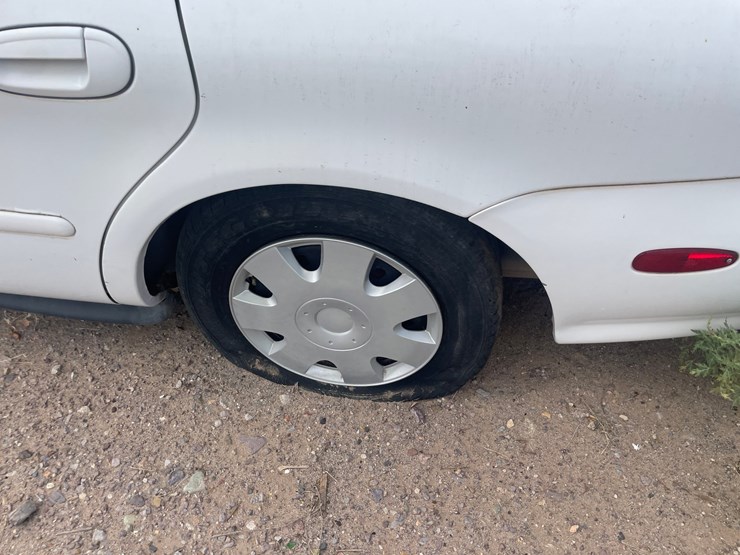 #1885-•-1999-ford-taurus-se-4-door-sedan-(has-nm-title)-(offsite-at-nmsu)-image-6