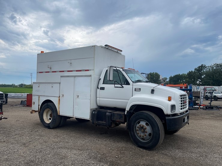 #2375-•-2000-gmc-c6500-utility-truck-(has-wi-title)-image-4