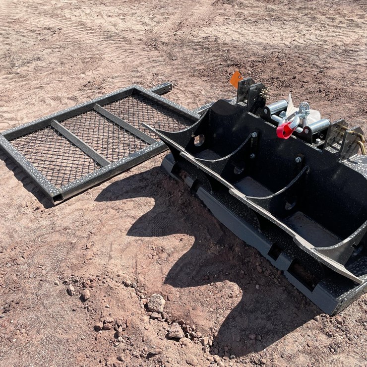 #2416 • Unused 2026 Landhonor Hydraulic Winch