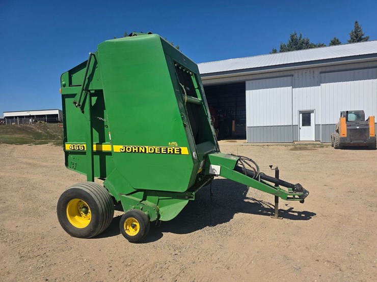 1998-john-deere-466-image-3