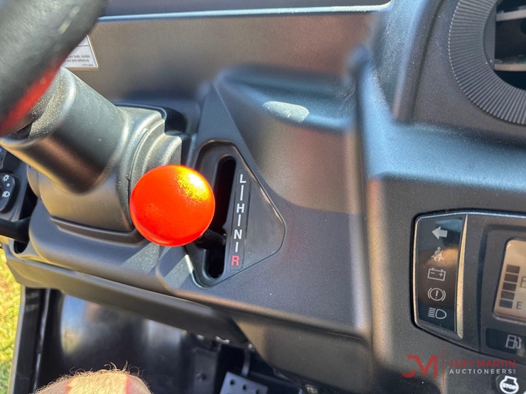 2024-kubota-rtv-x1100c-image-28
