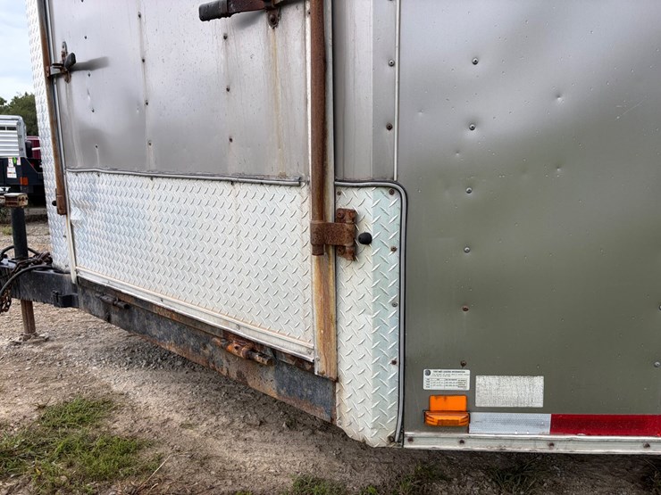#712-•-2006-atlas-combo-tandem-axle-enclosed-trailer-(has-wi-title)(helenville,-wi)-image-7