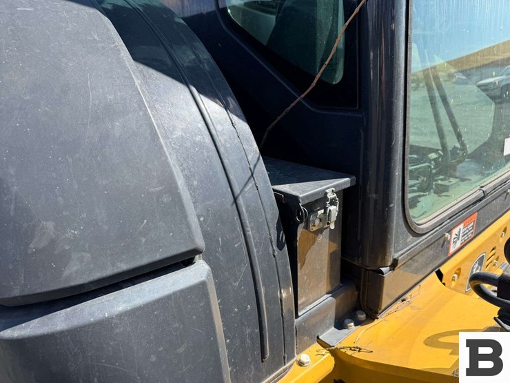 2012-deere-50g-image-33