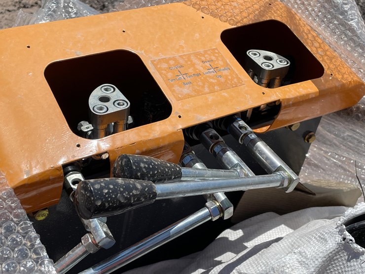 #2030-•-unused-2026-landhonor-mini-excavator-image-14