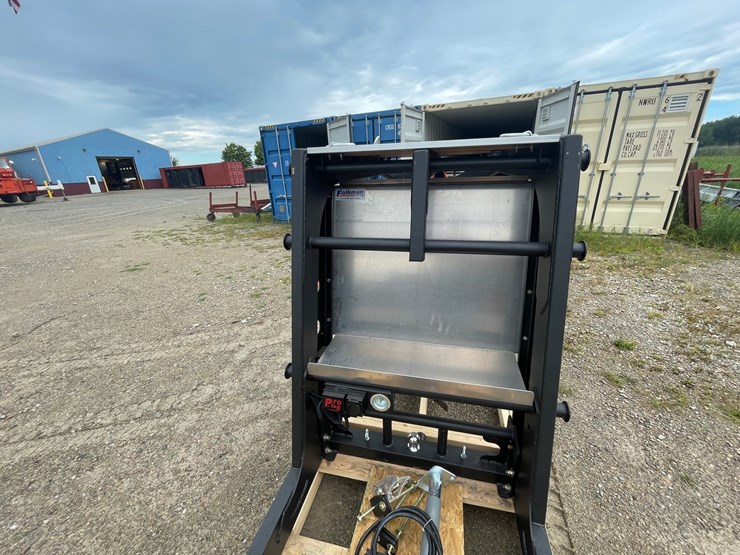 #6319-•-gooseneck-adapter-hitch-(green-bay,-wi)-image-20