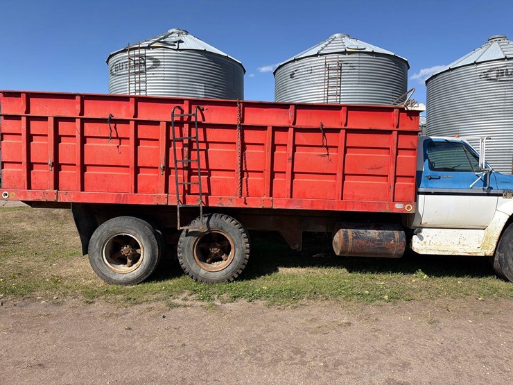 ford-9000-image-6