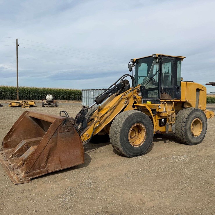 2005 CATERPILLAR 930G