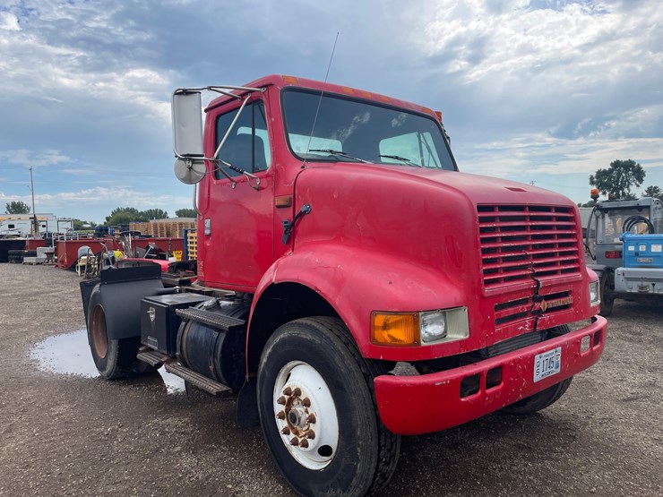 1991-international-7100-image-3