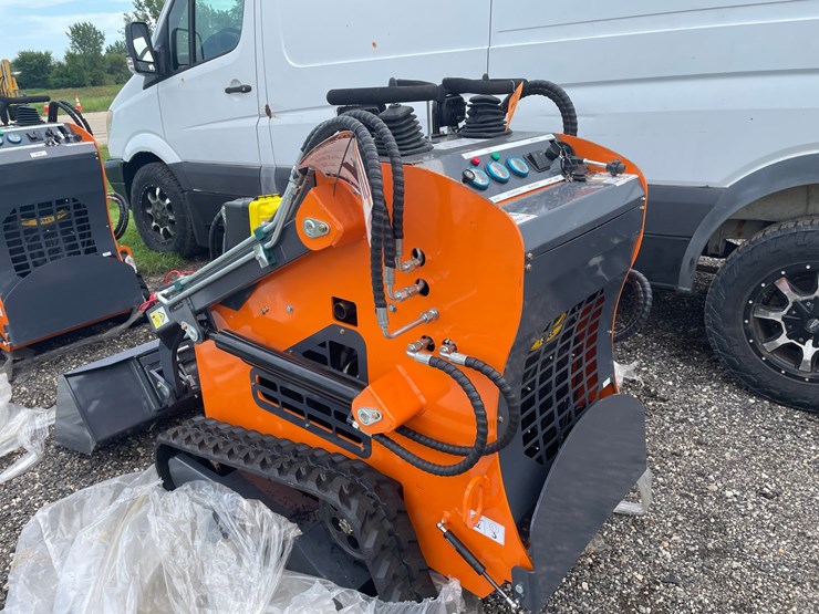 #2968-•-landhonor-mini-skid-steer-loader-image-7