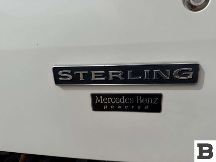 2002-sterling-l9500-image-63