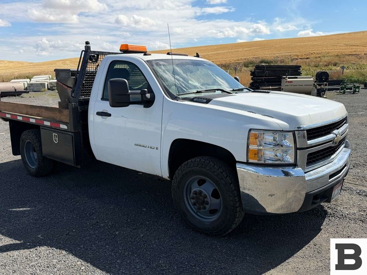 2008-chevrolet-silverado-3500-image-7