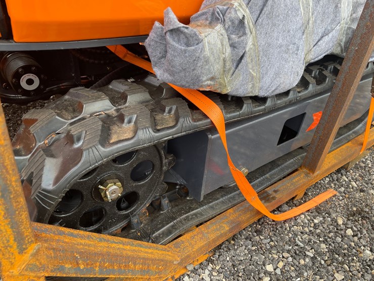 #2971-•-landhonor-mini-excavator-image-5