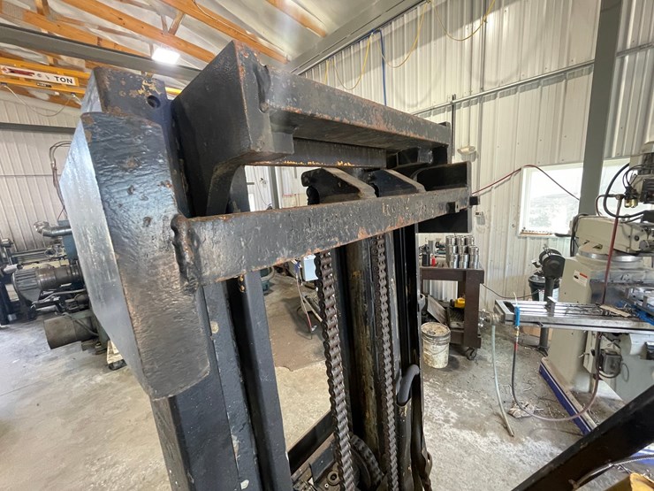 #133-•-cat-pneumatic-forklift-(shawano,-wi)-image-46