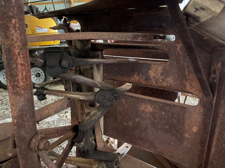 #628-•-mccormick-one-row-corn-binder-(oak-creek,-wi)-image-11