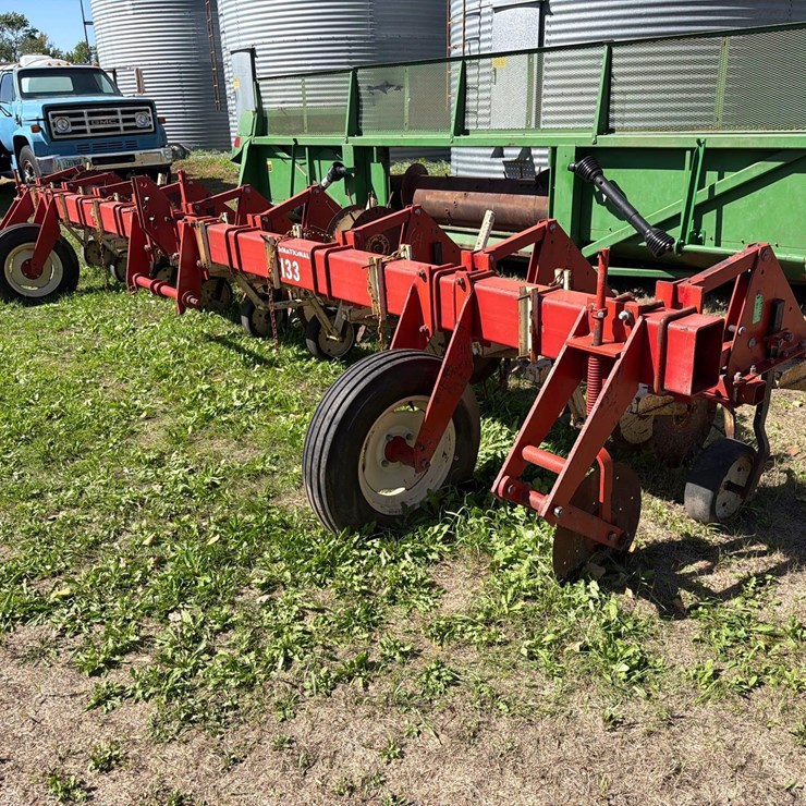 International 133 Cultivator