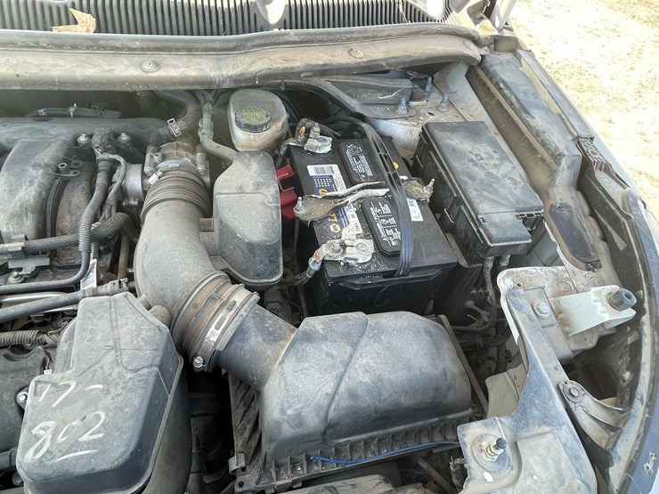 2017-ford-explorer-image-52
