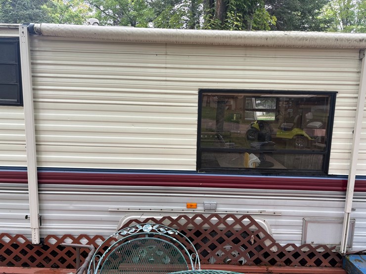 #5996-•-1989-fleetwood-resort-camper-(three-lakes,-wi)-(has-wi-title)-image-7