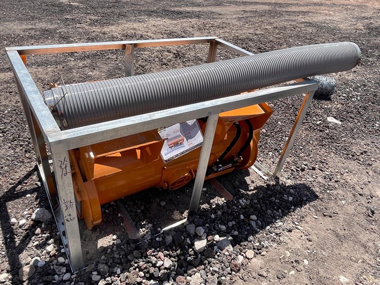 #2407-•-unused-2026-landhonor-double-discharge-concrete-mixer-attachment-image-8