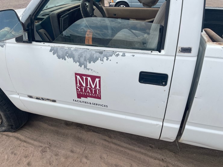 #1875-•-1992-chevy-1/2-ton-pickup-truck-(has-nm-title)-(offsite-at-nmsu)-image-13