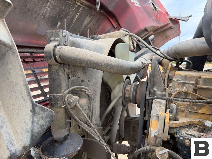 2002-sterling-l9500-image-54