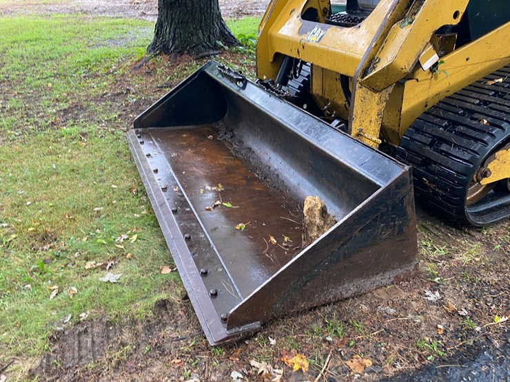 2019-caterpillar-259d-image-12