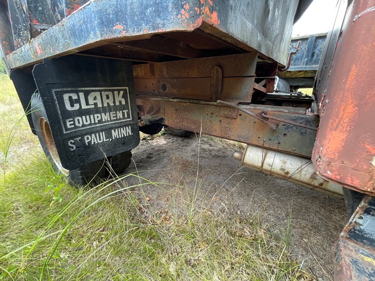 #6210-•-vintage-international-single-axle-dump-truck-(no-title)-image-12