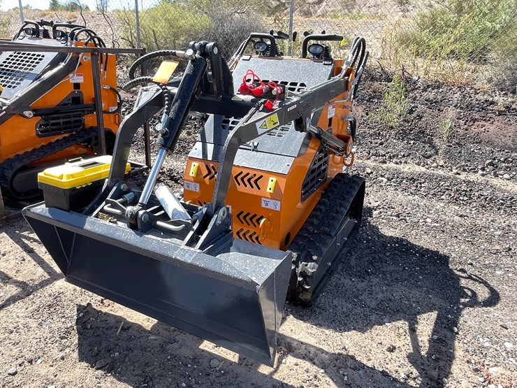 #2067-•-unused-2026-landhonor-mini-skid-steer-loader-image-19