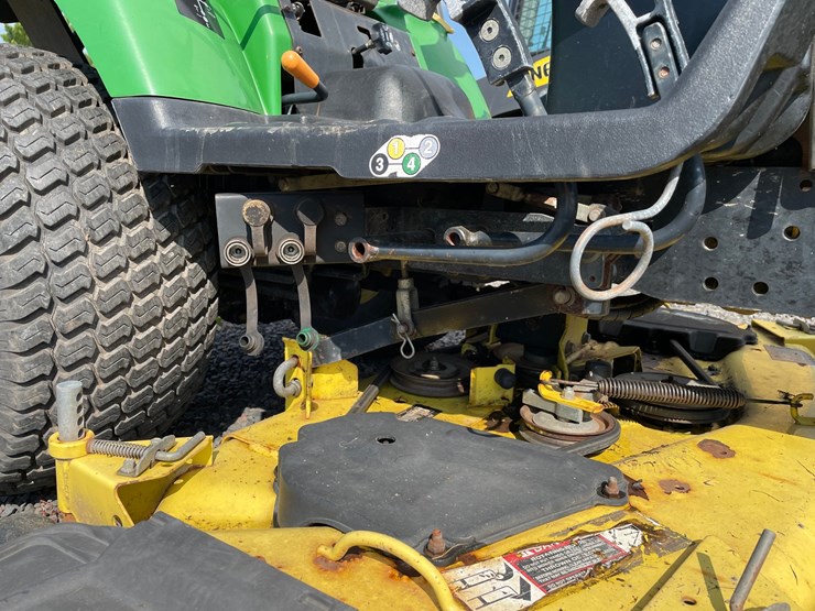 2010-john-deere-2305-image-29