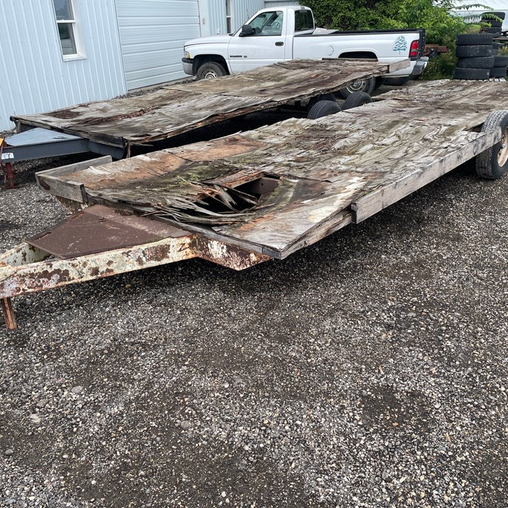 #5131 • 24' Flatbed Trailer (No Title)