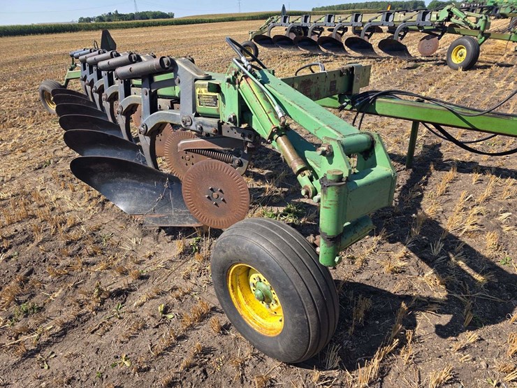 john-deere-2800-image-3