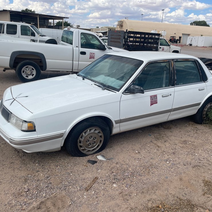 #1884 • 1994 Pontiac Ciera,4-Door Sedan (Has NM Title) (Offsite at NMSU)