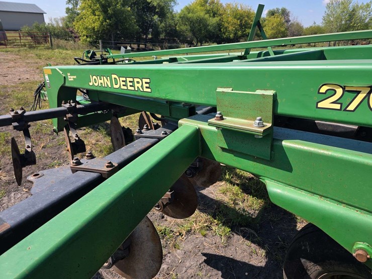 john-deere-2700-image-39