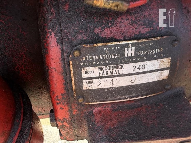 1959-farmall-240-image-4