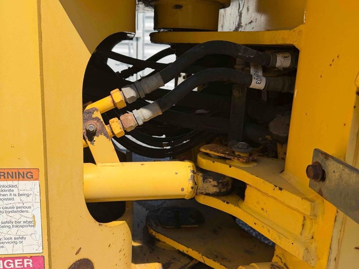 2004-komatsu-wa180pt-3mc-image-12