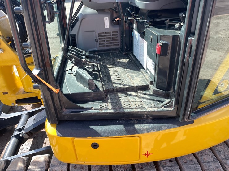#105-•-2024-komatsu-55mr-5-excavator-(kaukauna,-wi)-image-32