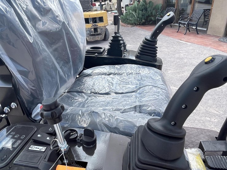 #2029-•-unused-mini-excavator-image-36
