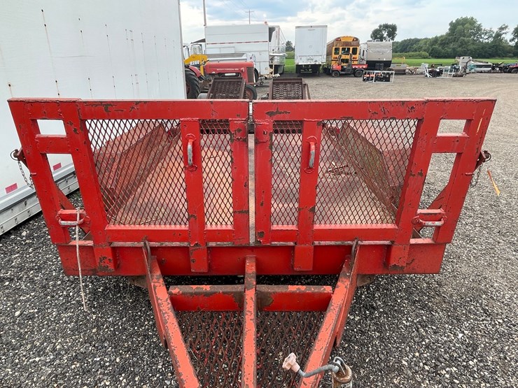 #2995-•-10'-8"-tandem-axle-utility-trailer-(no-title)-image-13