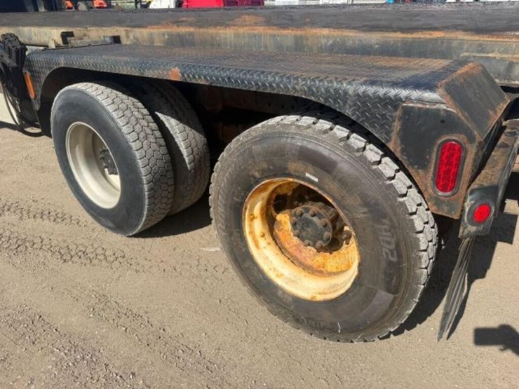 2012-kenworth-t800-image-54