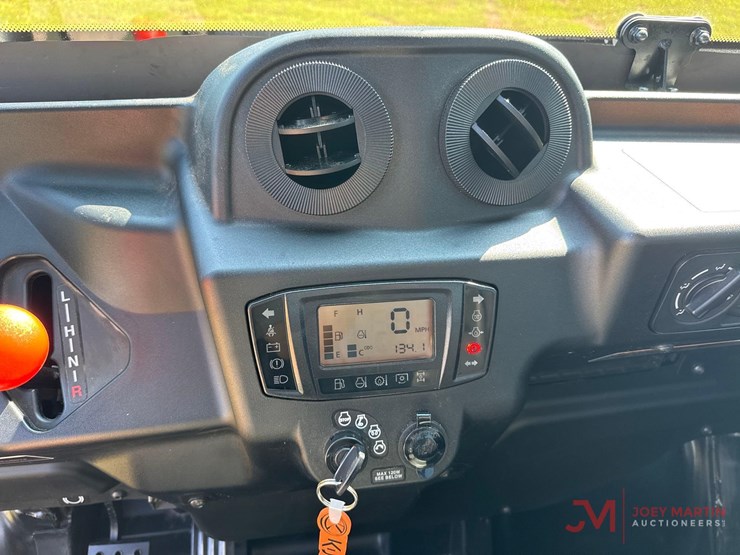 2024-kubota-rtv-x1100c-image-27