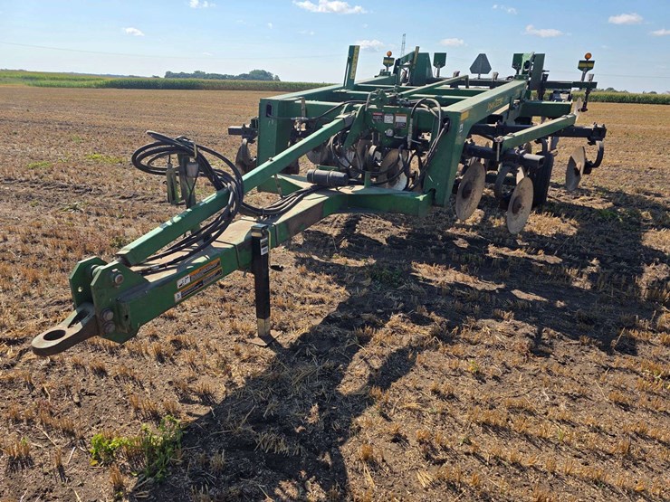 john-deere-2700-image-5