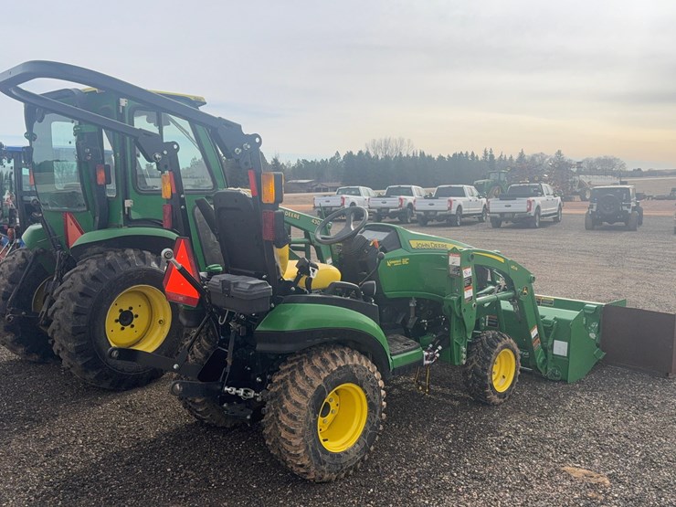 john-deere-1025-image-4