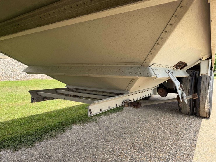 2011-stoughton-trailer-image-21