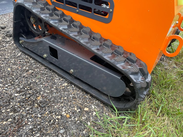 #2969-•-landhonor-mini-skid-steer-loader-image-11