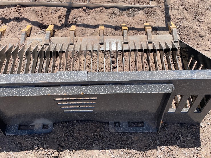 #2412-•-unused-2026-landhonor-skid-steer-rock-bucket-attachment-image-3