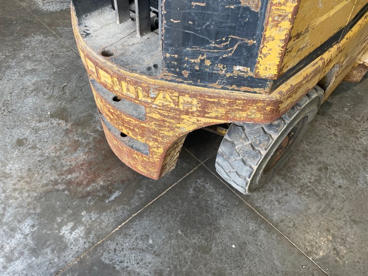 #133-•-cat-pneumatic-forklift-(shawano,-wi)-image-21