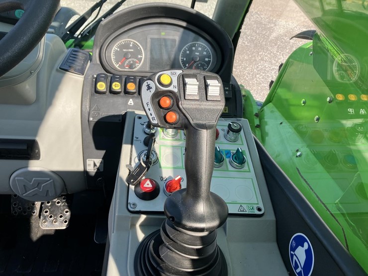 2017-merlo-p28.8-top-image-11