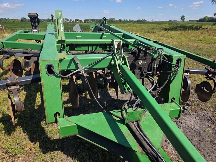 john-deere-2700-image-6